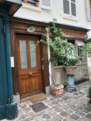 Maison exceptionnelle au coeur de St Germain des Près. Très calme et lumineuse.  Paris, France Maison unique au coeur de St Germain des Prés Entire home vacation rental 20857182