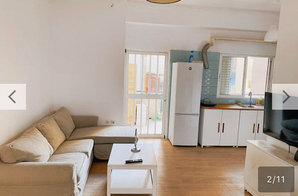 There are markets and supermarket restaurants nearby<br /><br /><b>License numbe Langfang, China Apartment close to dafni metro Entire rental unit vacation rental 51922570