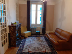 Proche de la place Brotteaux, grande chambre de 25m2 dans un bel immeuble datant Salon-de-Provence, France Large room near Lyon Part Dieu Private room in rental unit vacation rental 38819954