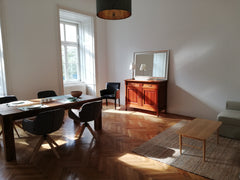 Stilvoll eingerichtete Wohnung, sehr zentral und verkehrsgünstig bei U-Bahn Taub Vienna, Austria Charmanter Flair in zentraler Lage Entire rental unit vacation rental 40372411