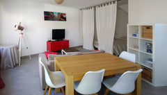 A Bègles, cet appartement de type T1 bis, est lumineux, cuisine ouverte,  chambr Bègles, France T1 bis lumineux, proche tramway et rocade Entire rental unit vacation rental 52140253