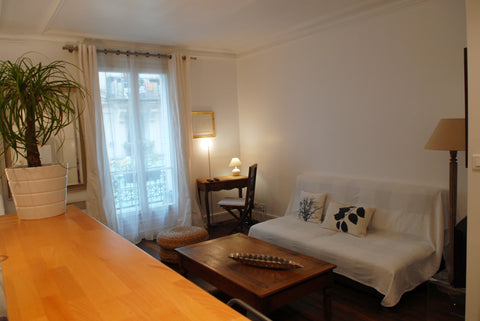 Appartement calme, refait à neuf, confortable et aménagé avec goût, au 1er étage Paris, France Bel Apt calme quartier vivant Entire rental unit vacation rental 13530589