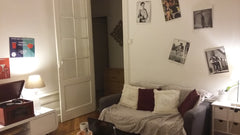 Notre appartement est situé sur la place Saint-Paul, au coeur du Vieux-Lyon, et  Lyon, France Appartement au cœur du Vieux-Lyon Entire rental unit vacation rental 9211617