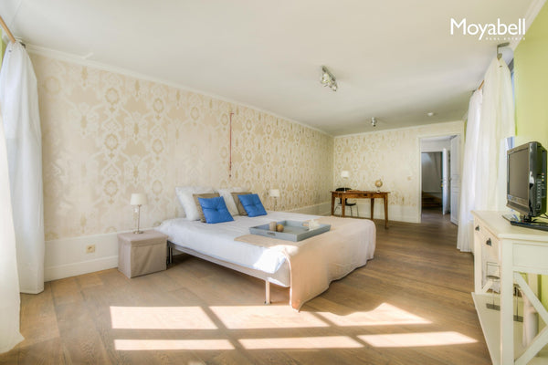 The apartment is situated in the same street as the Gravensteen Castle. No need  Ghent, Belgium Sunny apartment in townhouse next to the park Entire rental unit vacation rental 48587264