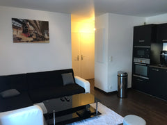 Appartement de Type T2  entièrement refait à neuf. Vous pourrez profiter d'un sa Pessac, France Très beau T2 refait à neuf aux portes de Bordeaux Entire rental unit vacation rental 35312212
