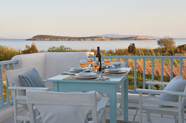In a wonderful location just 320m from the largest sandy beach of Paros (Golden  Greece Tonia Apartments - Ilios apartment Entire rental unit vacation rental 17134484