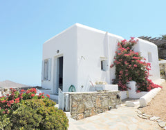 Beautiful and independent studio with a wonderful view of the Chora and the sea   VILLINI PANORAMA - PANO Entire home vacation rental 35693833