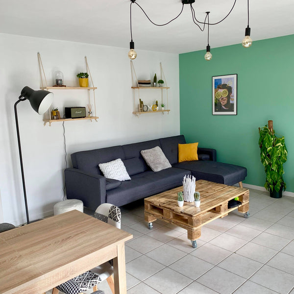 Appartement de  50m² au calme, idéal pour un couple. Proche des transports et du Lyon, France Appartement lumineux T2 50m² + terrasse Entire rental unit vacation rental 31921023