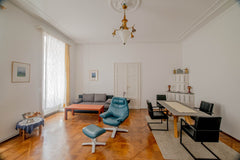 Grosszügige, neu renovierte Altbauwohnung Nähe Stadtzentrum. Sehr ruhiges und he  Neu renovierte Altbauwohnung Nähe Zentrum & Parken Entire rental unit vacation rental 37824882
