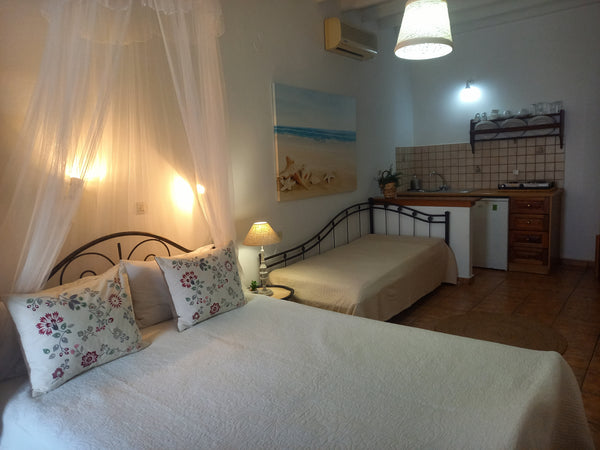 Welcome to Stefanos Katsaros Studios<br />Situated in a beautiful landscape Stef Greece Stefanos Katsaros Studios - Family room Entire rental unit vacation rental 16483837