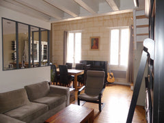 Notre appartement est situé au centre de Bordeaux dans une rue calme, au cœur du Bordeaux, France Appartement T4 Bordeaux centre quartier historique Entire rental unit vacation rental 7710098