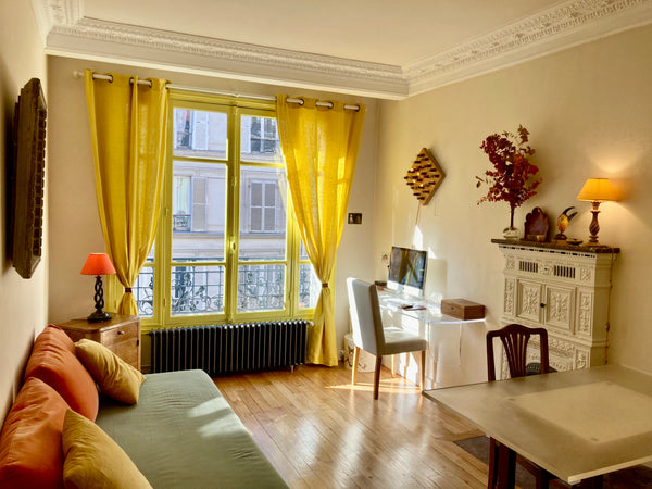 L'appartement dispose de 3 pièces, un séjour et 2 chambres, le séjour et la prem Paris, France Parc Montsouris/Joli 3 pièces ensoleillé Entire rental unit vacation rental 6393924