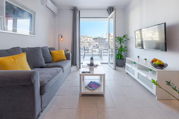 This is a just renovated, brand new apartment of 50 m2 with a very nice view on  GR NETFLIX-FAST Wifi-Balcony! New-bright-7th-central! Entire rental unit vacation rental 36758200