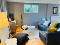 Magnifique petite maison de charme au coeur de Hoeilaart.<br />Ancienne aile de   Jolie maison avec jardin. Entire home vacation rental 45211435