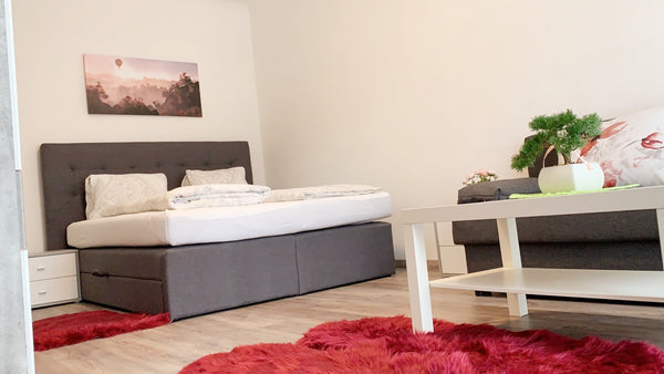 This old building-flat is a real jewel for everyone who is looking for an authen Vienna, Austria Brand New, 5th floor/lift, quiet, bright,... Entire rental unit vacation rental 32060538