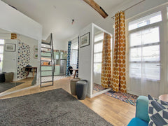 Grand studio sur cour situé dans le 9ème arrondissement, refait à neuf et décoré Meudon, France GRAND STUDIO DESIGN AU CŒUR DE PARIS. Entire loft vacation rental 18930121