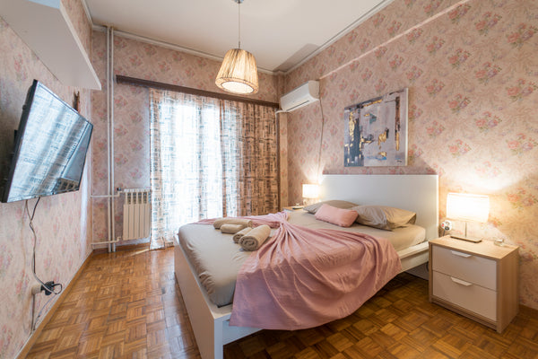 One bedroom bright apartment in the heart of the city  with a large terrace and  Athens, Greece Ddellta Apartment with big balcony Acropolis view Entire rental unit vacation rental 20013960