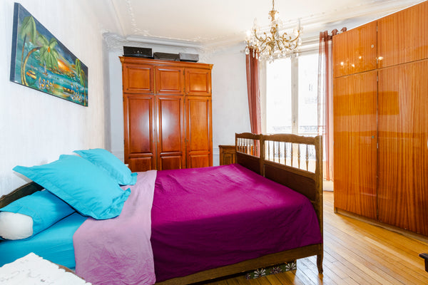 <b>The space</b><br />I rent a lovely large sunny  private bedroom with large wi Paris, France BRIGHT ROOM IN HAUSSMAN PARIS Private room in rental unit vacation rental 1268444