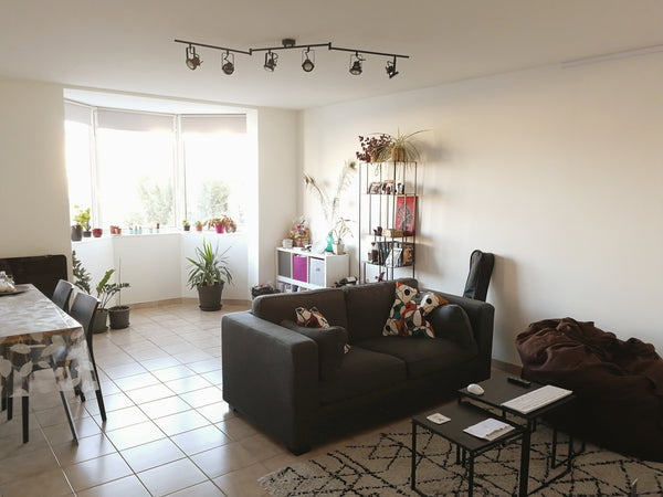 Private room equipped with a closet and an office in a bright and quiet apartmen Lyon, France Bright room without vis-a-vis ideally located Private room in rental unit vacation rental 38324855