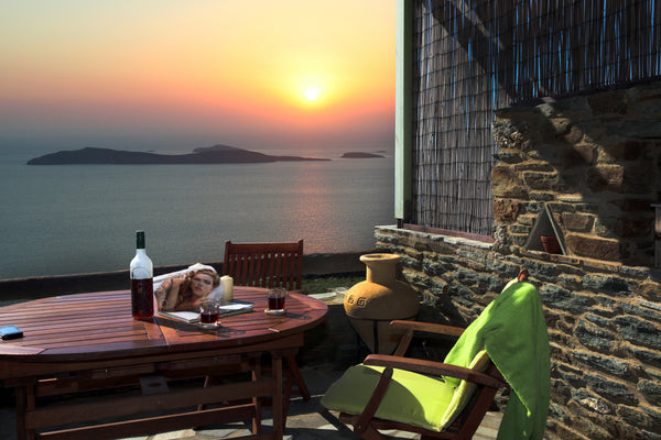 A GREAT TRADITION HOUSE WITH PANORAMIC SEA VIEW PROPRIET TO ACCOMODATE 2-6 PERSO Athens, Greece AEGEAN SEA VIEW HOUSE Entire home vacation rental 2630556