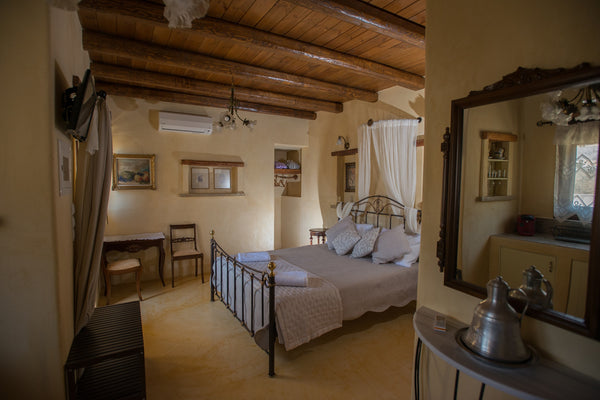 The apartment is located in a quiet neighborhood full of flowers in the center o  Kritikies Traditional Apartment Eltynia Entire serviced apartment vacation rental 18269562