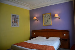 Petit déjeuner en supplément 8.50 € Paris, France Hôtel just in front of gare du Nord station Room in bed and breakfast vacation rental 20717628