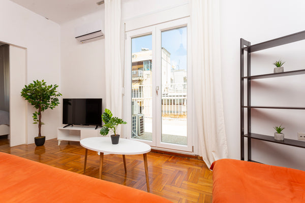 This sunny apartment is a 105 square meter space,comfortable,very quiet,and full Thessaloniki, Greece Houseloft Metropolis Panorama Entire condo vacation rental 22259428