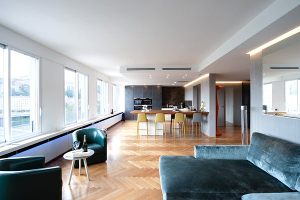 This luxurious 130m² apartment is located on the banks of the Rhône with a splen Rennes, France L'Albret, Luxueux T3 au cœur du 6ème Entire rental unit vacation rental 52316532