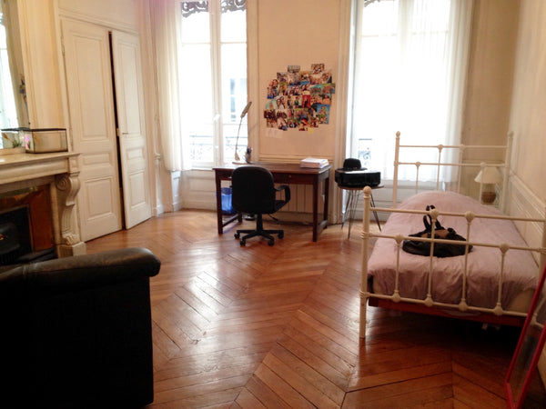 Grand appartement situé dans le 2nd arrondissement, composé de 3 chambres, d'une Lyon, France Grand appartement - Lumières Lyon Entire rental unit vacation rental 9055537