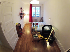 Chambre design avec lit 2 places, un bureau et un vrai siège idéal pour travaill Lyon, France Chambre design & lumineuse Private room in rental unit vacation rental 8795618