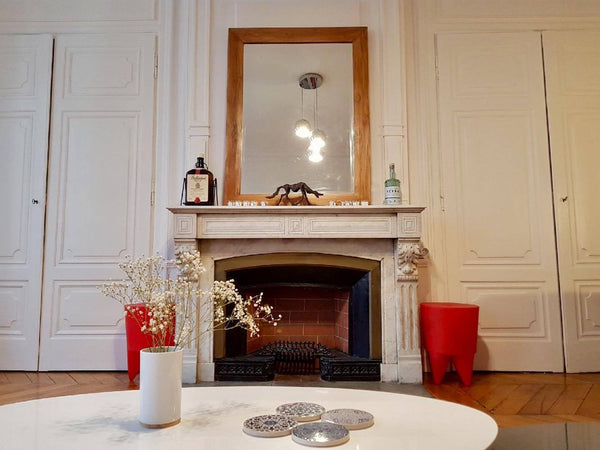 Notre appartement est cosy et la déco un peu rétro ! Très confortable il se situ Lyon, France T2, 65m2 calme et cosy, idéal 5 min du centre :) Entire rental unit vacation rental 21849086