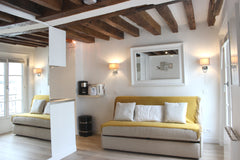 EXCLUSIVELY : MOBILITY CONTRACT (1 to 10 months), STUDENT CONTRACT (9 months), S Paris, France Adorable left bank Studio! Entire rental unit vacation rental 9306193