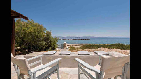 Take it easy at this unique and tranquil getaway!<br /><br /><b>The space</b><br Athens, Greece Aqua Apartment Entire vacation home vacation rental 592442223228099553