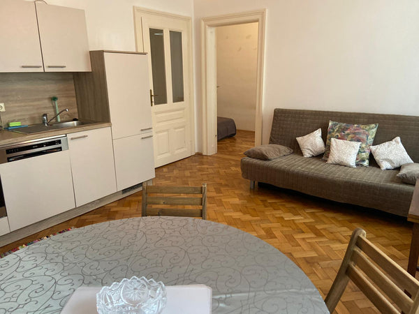 Der Name ist hier Programm: eine bunte Mischung quer durch alle Epochen der Zeit  Wiener Melange - Grünruhelage und zentrumsnah Entire rental unit vacation rental 44593776