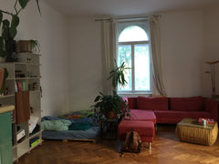 close to the city center within 10 min walking.subway about 2 min away.2 tramway  spacious room close to the center Private room in rental unit vacation rental 25123372