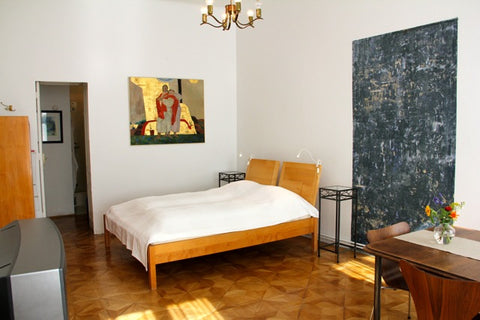 Have an easy start into Vienna from this apartment! Situated directly at an unde Vienna, Austria Spacious room near City-center! Private room in rental unit vacation rental 3470887