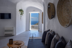 H Delilah Villa μπορεί να φιλοξενήσει 5 άτομα, έχει 2 κρεβατοκάμαρες με διπλό κρ  Delilah Villa with outdoor swimming pool Entire villa vacation rental 40623285