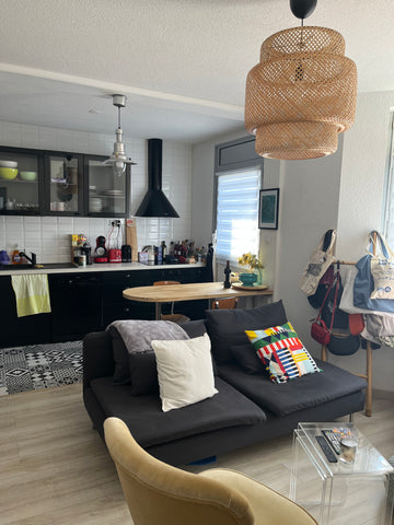 Appartement de type T2, situé au premier étage (avec ascenseur). Cuisine ouverte Bordeaux, France Bordeaux quartier saint seurin Entire condo vacation rental 617326810976571079