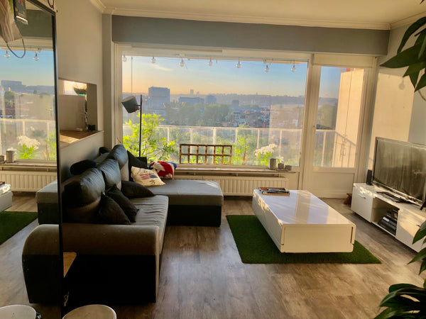 Très chouette appartement d’environ 50m2 avec balcon. Belle vue sur Bruxelles, p Brussels, Belgium Très chouette appartement bien équipé. Vue sur Bxl Entire rental unit vacation rental 697915065592668830