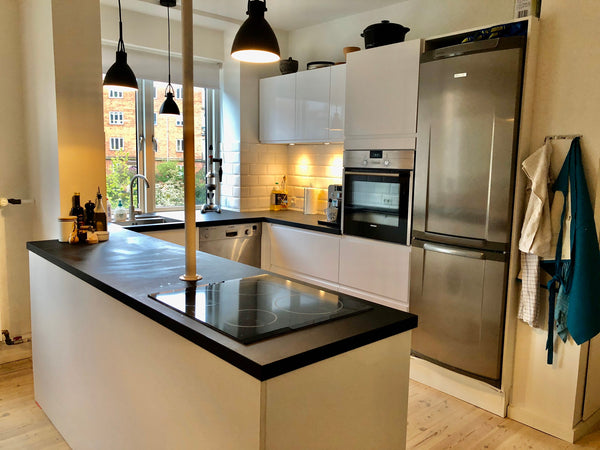 Cosy apartment in a nice quiet street. <br />Grosery shopping, bars, restaurants  Hyggelig lejlighed med central placering Entire rental unit vacation rental 43332372