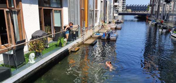 Beautiful architecture and great location in the Copenhagen South Harbor. <br /> Copenhagen, Denmark Luxurious apartment by the canal. Free parking! Entire condo vacation rental 53588705