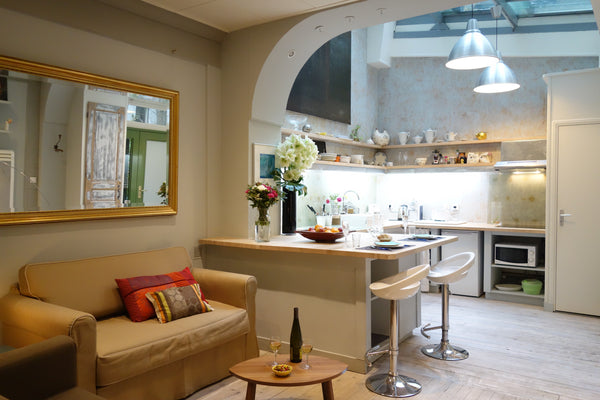 In  a lovely and quiet courtyard with trees and flowers, a large loft waiting fo Paris, France Bastille, a loft with a garden. Entire rental unit vacation rental 590712