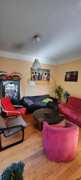 Bienvenu(e)(s) !<br />Idéal pour quelques jours à Lyon où dans la région ! Ma ch Dijon, France Chambre double sympa en coloc à Saxe :) Private room in rental unit vacation rental 39418975