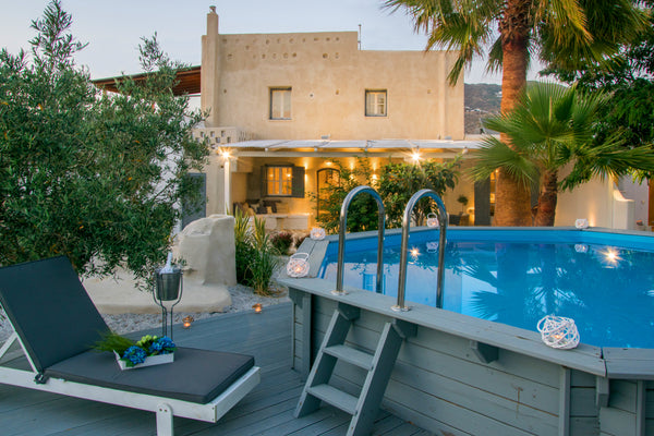 Relax and enjoy your stay at the superb Archetypo villa. The building dates from Naxos, Greece Archetypo Villa and Suites Naxos Entire villa vacation rental 24576114