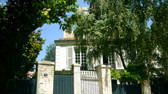 The country in Paris: You will apreciate my 135 sqm home for its garden facing a Paris, France Beautiful villa with garden and pianos in Paris 14 Entire home vacation rental 13576962