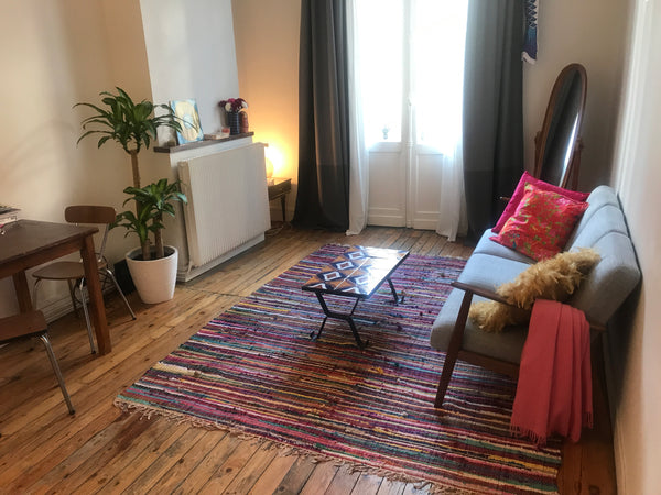 Cet appartement de 45m2 est situé en plein centre de Bordeaux, rue Sainte Cather Bordeaux, France Appartement T2 BORDEAUX CENTRE Entire rental unit vacation rental 21779045