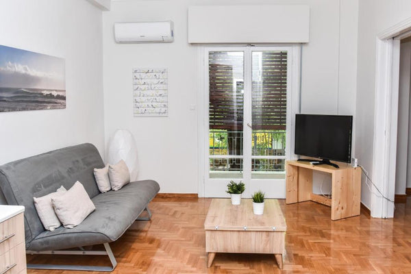 Cozy flat equipped with everything a guest may need for a comfortable stay for u Athens, Greece Modern Apartment at Exarchia 1 bed 2 pers Entire rental unit vacation rental 42870196
