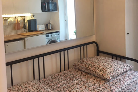 Au coeur du quartier Bellecour dans la presqu'île de Lyon. <br />L’architecte d’ Lyon, France Studio impeccable & cosy "suite d'hôtel" Entire rental unit vacation rental 38597196