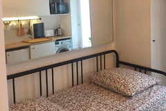 Au coeur du quartier Bellecour dans la presqu'île de Lyon. <br />L’architecte d’ Lyon, France Studio impeccable & cosy "suite d'hôtel" Entire rental unit vacation rental 38597196
