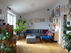 Vores rummelige og lyse lejlighed ligger tæt på metro, lufthavn, strand og indre Copenhagen, Denmark Spacious, top floor near center, metro and beach Entire loft vacation rental 13395016